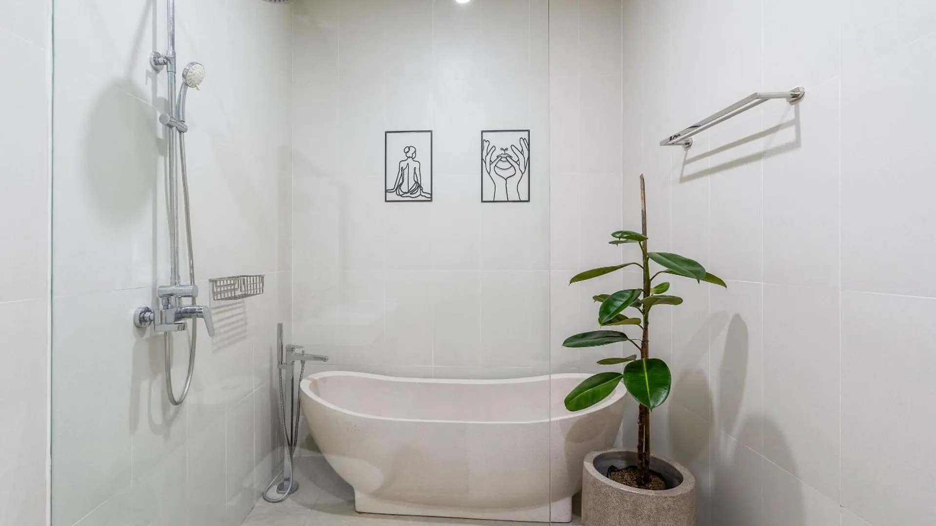 Shanti Villa - 3Br Luxury Private Pool Villa In Seminyak