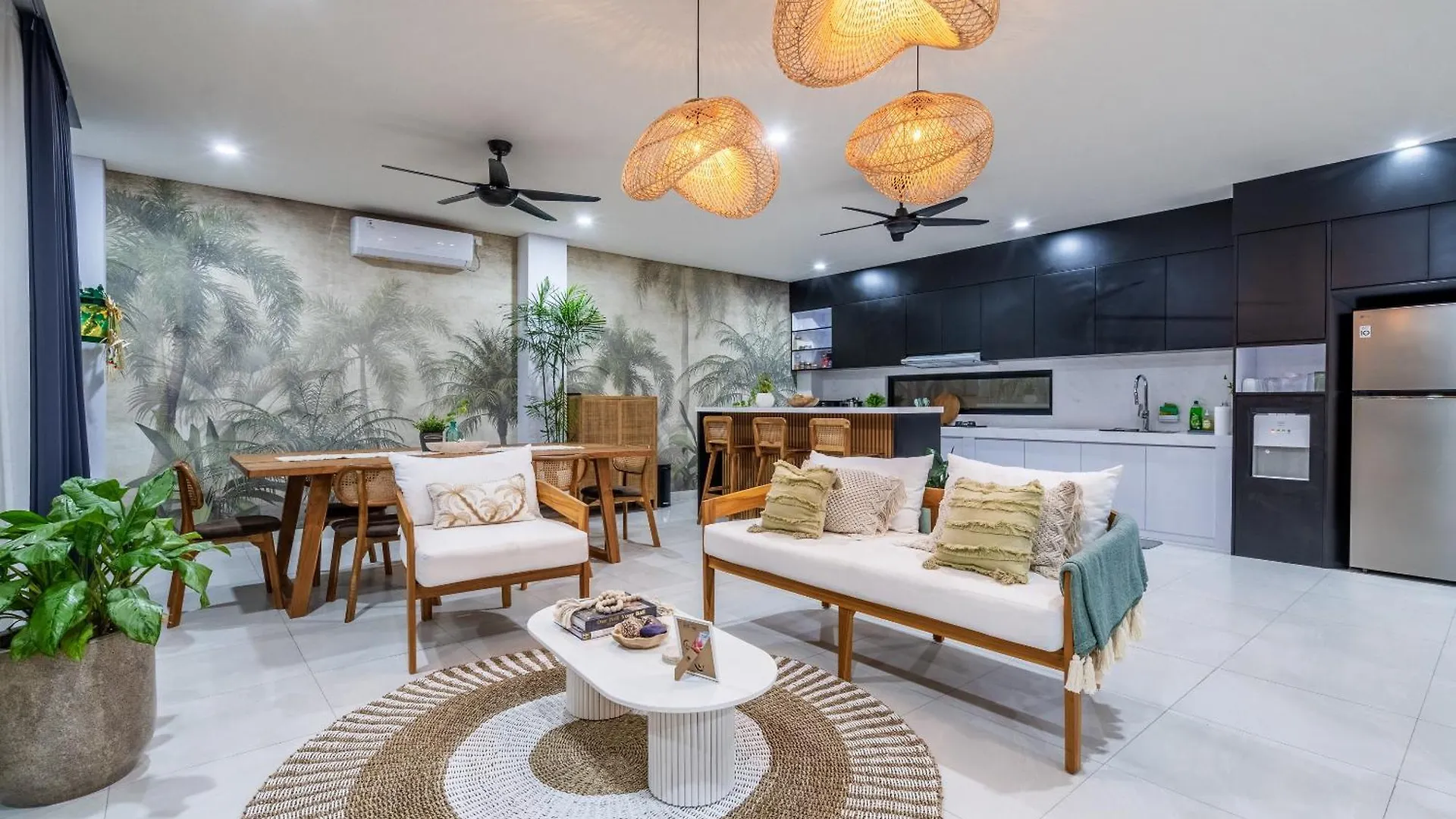 Shanti Villa - 3Br Luxury Private Pool Villa In Seminyak Indonesia