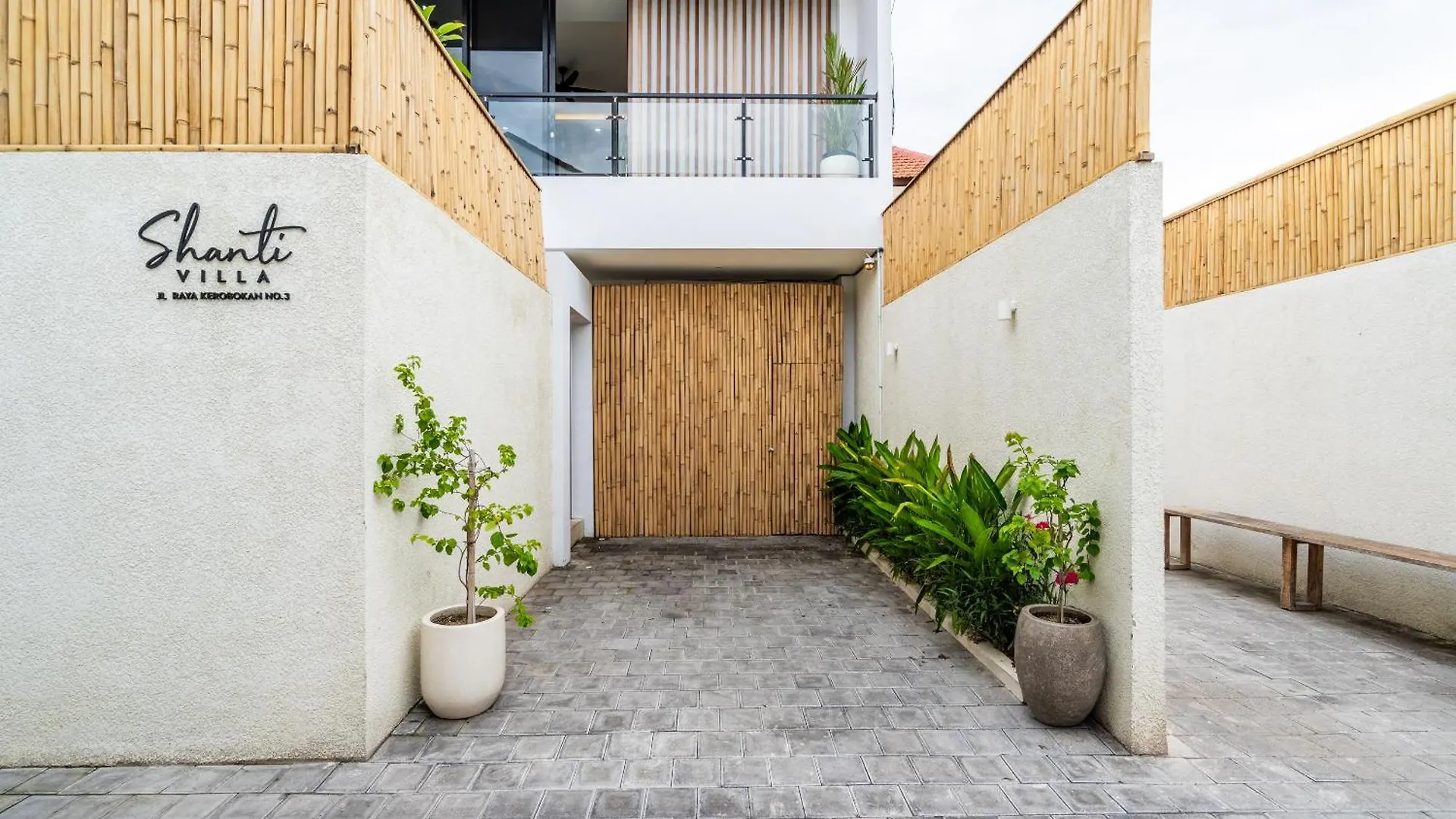 Shanti Villa - 3Br Luxury Private Pool Villa In Seminyak