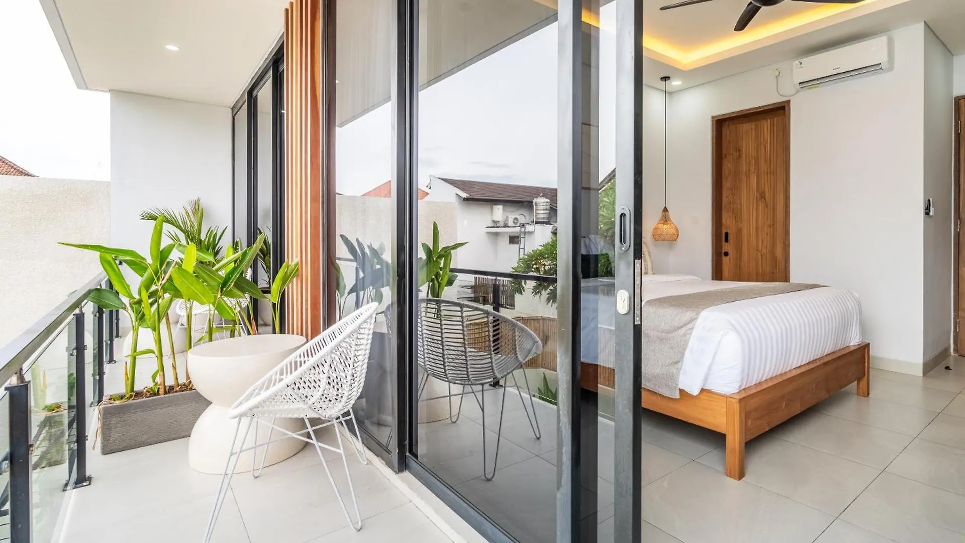 Shanti Villa - 3Br Luxury Private Pool Villa In Seminyak 0*, Seminyak (Bali) Indonesia