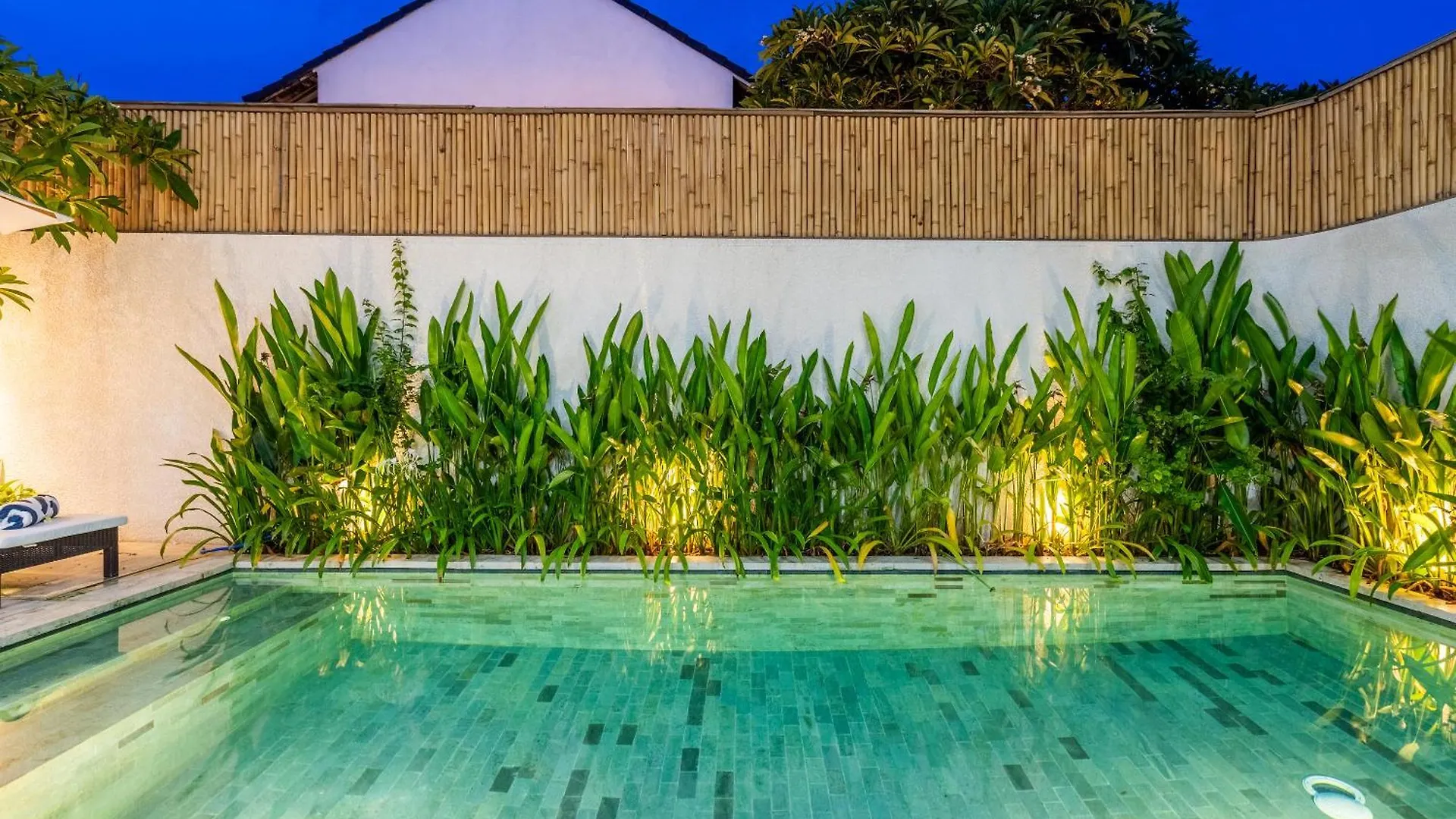 Shanti Villa - 3Br Luxury Private Pool Villa In Seminyak