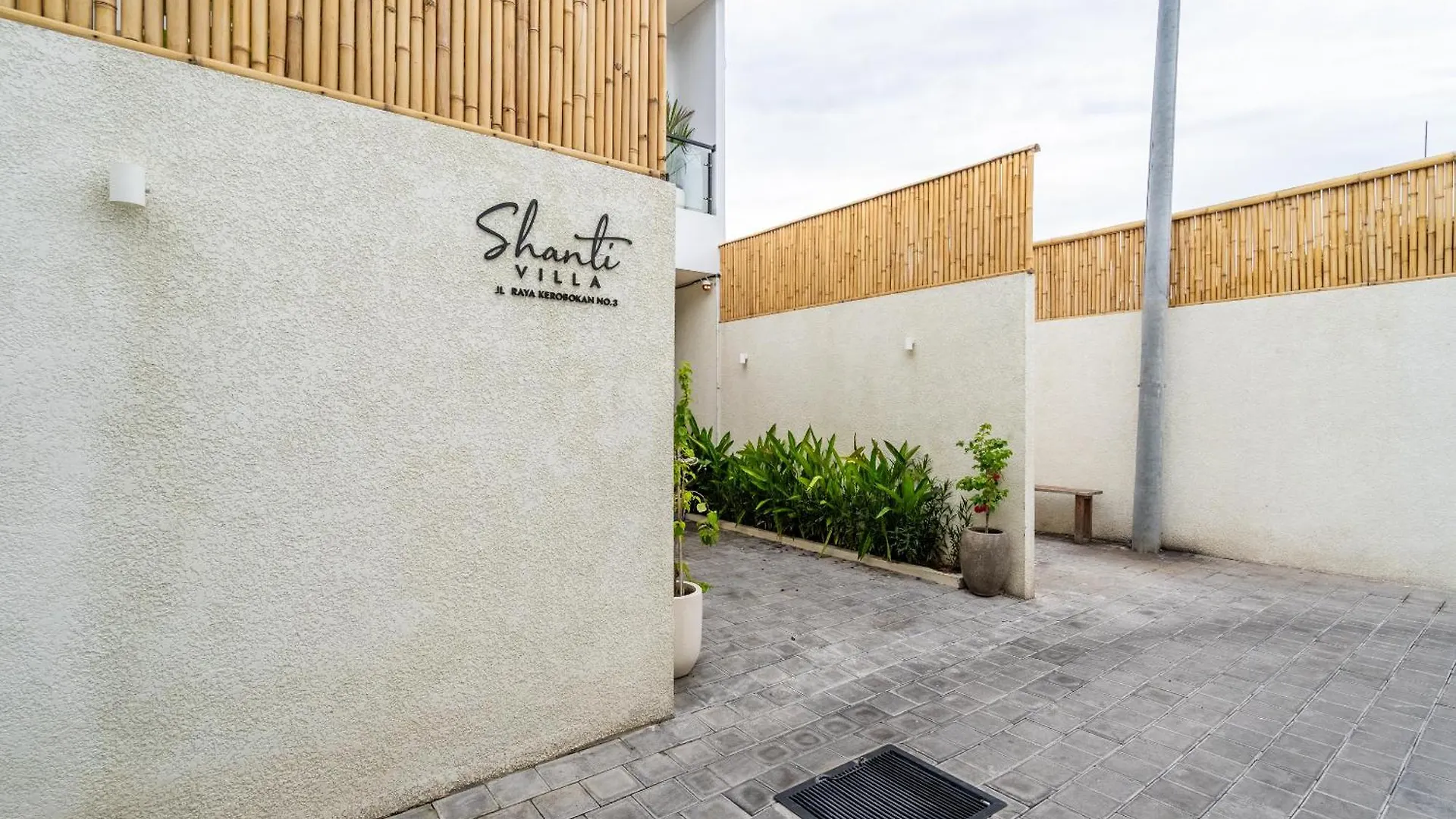 Shanti Villa - 3Br Luxury Private Pool Villa In Seminyak