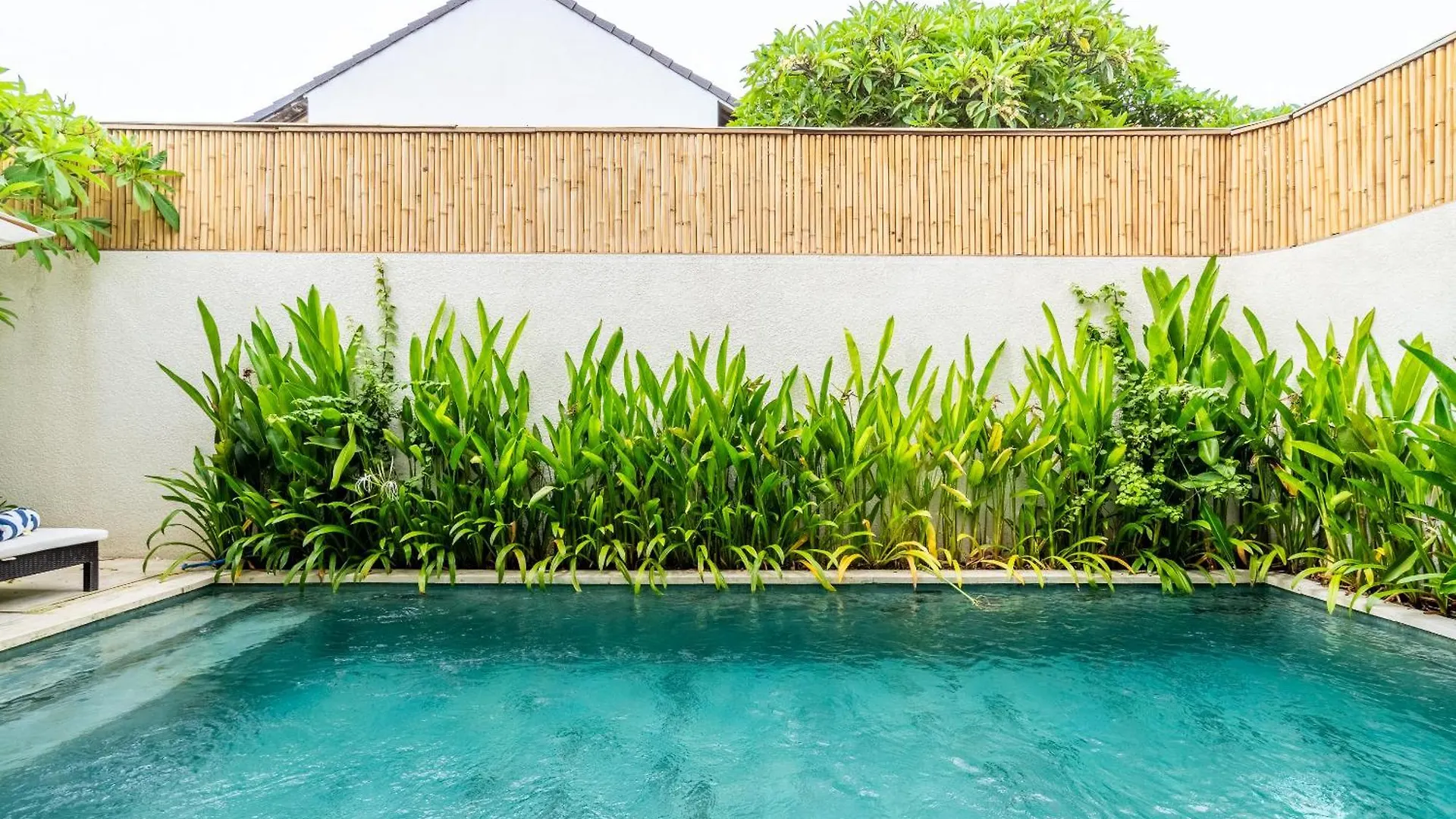 Shanti Villa - 3Br Luxury Private Pool Villa In Seminyak  Seminyak (Bali)
